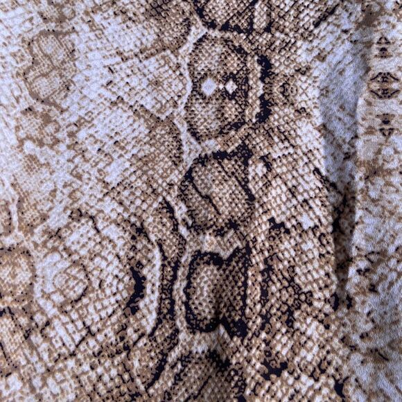 Worthington Tops Worthington Snakeskin Button Up Tank blouse Ladies Large - Picture 3 of 8